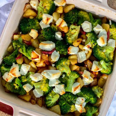 Broccoli met aardappeltjes en spek uit de oven